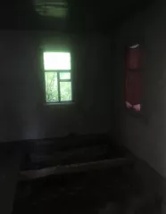Жилое здание, площадь: 46,1 кв.м, кадастровый номер: 34:16:180001:352 и земельный участок, площадь: 1300 кв.м, кадастровый номер: 34:16:180001:113. Категория земель: земли населенных пунктов, вид разрешенного использования: для ведения личного подсобного хозяйства. Адрес: Россия, Волгоградская…