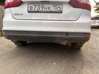Ford Focus, 2012 года, 125 лс, 89122 км, АКПП. Легковой автомобиль марки Ford Focus, VIN X9FMXXEEBMCC08613, номер кузова X9FMXXEEBMCC08613, цвет – белый. СТС № 9956273813, ПТС № 54УС863470. Автомобиль на ходу. Имеются дефекты на кузовных элементах, трещина на лобовом стекле.