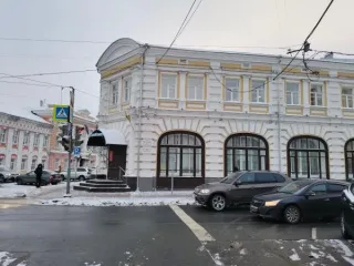 Административное здание 1197,5 кв.м с земельным участком 911 кв.м, Ярославская область, расположенное по адресу: г. Ярославль, ул. Андропова, д.9/9. В составе: административное здание, кадастровый номер 76:23:010101:195275, назначение: нежилое, общей площадью 1197,5 кв.м, количество этажей, в том…
