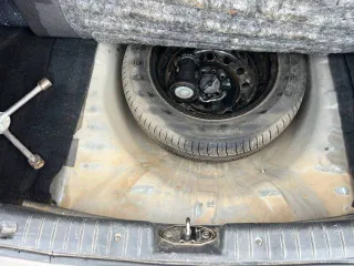 Lada Granta 2016 года, 87 л.с., пробег 168100 км. Цвет золотисто-коричневый, VIN XTA219010H0428144. Автомобиль заводится, на ходу. Имеется вмятина на задней левой двери. Находится в залоге. Местоположение: г. Уфа.