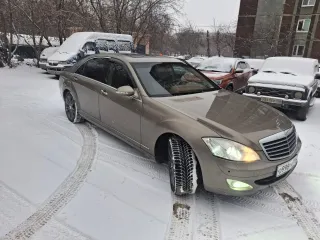 Mercedes S 350 2008 автомобиль марки Mercedes, модель S 350, 2008 года выпуска, VIN WDD2211561A240249 Ознакомиться с дополнительной информацией об имуществе и торгах можно по адресу https://bankrot.torggroup.org/ и по месту нахождения имущества (г. Екатеринбург, ул. Бебеля, 128) в рабочие дни с…