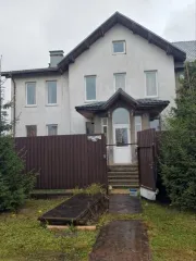 Здание, жилое, общая площадь 239,9 кв.м., этажей 2, кадастровый номер: 50:09:0000000:3495, адрес (местонахождение) объекта: микр. Золотые Купола, ул. Звездная Земельный участок, для индивидуального жилищного строительства, общая площадь 1210 кв.м., кадастровый номер: 50:09:0070610:251, адрес…