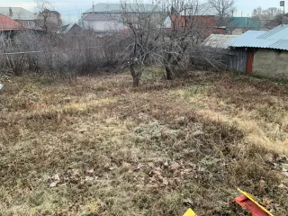 Жилой дом общей площадью 333,6 м² и земельный участок площадью 808 м² расположены по адресу: Челябинская область, Советский район, г. Челябинск, п. Смолино, ул. Октябрьская, д. 18. Кадастровый номер дома: 74:36:0414011:533, участка: 74:36:0414011:6. Ознакомление с имуществом возможно по…