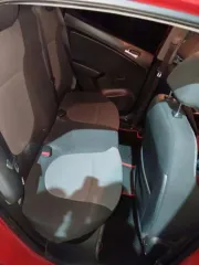 Hyundai Solaris, 2011 года выпуска, VIN: Z94CT41DBBR021711; белый (залог ПАО «Авто Финанс Банк»).