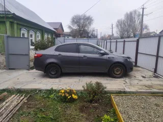 Kia Rio 2013 года, идентификационный номер (VIN) Z94CB41AADR122239.