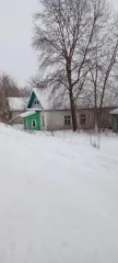 Нежилое здание 452,5 м² с участком 2439 м², Кировская область. Стены шлакобетонные, одноэтажное, 1972 года постройки, общей площадью 452,5 кв. метров, кадастровый номер 43:27:030101:293, земельный участок с кадастровым номером 43:27:030124:408 общей площадью 2439,0 кв. метров. Год ввода в…