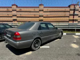 Транспортное средство марки MERCEDES BENZ C180, год выпуска 1994, цвет белый (темно-серый), VIN № WDB2020181F041412. Транспортное средство марки MERCEDES BENZ C180, год выпуска 1994, цвет белый (темно-серый), VIN № WDB2020181F041412. 1 Штука (шт) 
Вид транспорта: Легковой 
Назначение: pryamie…