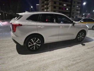 Haval Jolion 2023 года, 143 л.с., 55000 км, АКПП. Автомобиль HAVAL JOLION 2023 г.в., VIN XZGEE04A1PA848517. Описание: сигнализация старлайн с GSM, с подогревом сидений перед и зад руля, круиз контроль, климат контроль. Привод передний, акпп робот. Документы есть, резина только зимняя, 2 ключа…