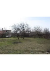 Нежилое здание 10,1 кв.м и земельный участок 745 кв.м, Ростовская область. Здание 10,1 кв.м. и земельный участок 745 кв.м. в Ростовской обл. Нежилое здание, площадь: 10,1кв.м., кадастровый номер: 61:24:0014038:247 и земельный участок, площадь: 745кв.м., категория земель: категория земель: …