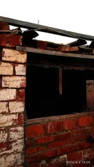 Жилой дом (после пожара), площадь: 33,7 кв.м., кадастровый номер: 30:07:250601:2427, земельный участок, площадь: 618 кв.м., кадастровый номер: 30:07:240103:1317. Категория земель: земли населенных пунктов, вид разрешённого использования: для ведения личного подсобного хозяйства. Ограничение прав и…