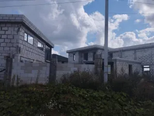 Объект незавершенного строительства 515.5 кв.м, здание 296.4 кв.м, участок 1626 кв.м, Московская обл. Кадастровый номер участка: 50:13:0040338:1054, адрес: Московская область, Пушкинский район, в районе д.Степаньково, уч. № 205, категория земель: земли населенных пунктов, вид разрешенного…