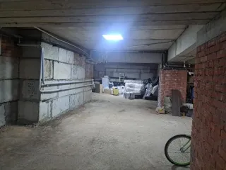 Доля в праве общей долевой собственности (126/200 доли) на нежилое помещение площадью 265,8 кв.м., кадастровый номер 43:40:000443:1710, расположенное по адресу: Кировская область, г. Киров, ул. Верхосунская, д. 23 А, пом. 1001 Доля в праве общей долевой собственности (126/200 доли) на нежилое…