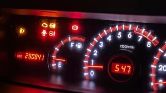 Транспортное средство Toyota Voxy, 2012 г.в., г/н А598МТ14, цвет - белый перламутр. Местонахождение: РС(Я), Чурапчинский район.  Собственник Пермяков А.А. Транспортное средство Toyota Voxy, 2012 г.в., г/н А598МТ14, цвет - белый перламутр. Местонахождение: РС(Я), Чурапчинский район.  Собственник…