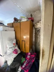 Доля дома 92,2 м² и доля участка 792 м², Свердловская обл. 1/2 доля дома и 1/2 доля земельного участка в Свердловской обл. еще 1/2 доля дома и 1/2 доля земельного участка в Свердловской обл. еще 1/2 доля в праве на жилое здание, площадь: 92,2кв.м., кадастровый номер: 66:27:1101027:240 и 1/2 доля в…