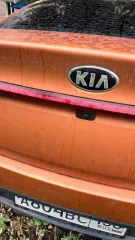 Седан Kia Rio 2020 года, оранжевый, VIN Z94C241BBLR179349, госномер А804ВС156, мощность двигателя 122 л.с.