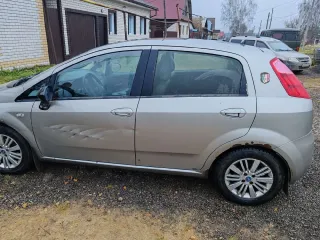 Fiat Punto 2007 легковой автомобиль, марка: Fiat, модель: Punto, год изготовления: 2007, цвет: серо-песочный, VIN: ZFA19900001271276, мощность двигателя, л. с. (кВт): 77 (57), кузов №: ZFA19900001271276. С имуществом можно познакомиться по предварительной договоренности с организатором торгов по…