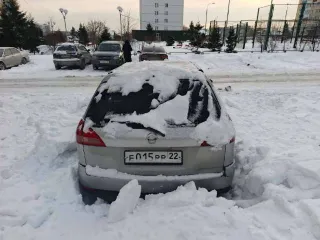 Nissan Wingroad 2001 года, 105 л.с., пробег 501060 км, АКПП, цвет кузова серый, номер кузова WFY11260816. VIN и номер шасси отсутствуют. Автомобиль б/у, возможно наличие скрытых дефектов. Находится в залоге.