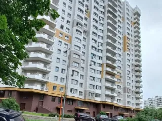 Нежилое помещение, 227,6 кв.м, Москва, по адресу: г. Москва, ул. Бутлерова, д. 6, (Цокольный этаж № 0, Этаж № 1), площадью 227,6 кв.м, кадастровый номер: 77:06:0006003:12003 
Назначение нежилого помещения: Свободное 
Общая площадь: 227.6 
Кадастровый номер: 77:06:0006003:12003