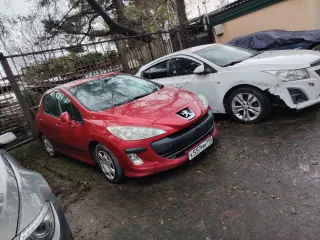 Peugeot 308, 2010 легковой автомобиль, марка: Peugeot, модель: 308, год изготовления: 2010, цвет: красный, VIN: Z8T4C5FWFAM006764. Объект в залоге. Ознакомление с имуществом производится по адресу: Краснодарский край, Краснодарский край, Адлерский район, Ул. Петрозаводская (пересечение с…