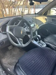 Chevrolet Kruz KL1 J, 2012 Легковой автомобиль марки: CHEVROLET, модель: KRUZ KL1 J, год выпуска: 2012г., идентификационный номер (VIN): XUFJA685JD3010425 (залогодержатель – ПАО «Совкомбанк»). Ознакомиться с имуществом можно по месту его нахождения Московская обл, Мытищи г.о., Марфино с, Усадебная…