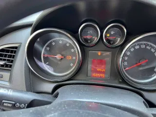 Opel Astra, 2013 года, 115 лс, 160595 км, автомобиль Опель P-J ASTRA, г.в. 2013, гРЗ Е616ХН193, vIn номер: XUFPC6DD5D30338695. На имущество зарегистрировано ограничение (обременение) права: находится в залоге у Банк ВТБ (ПАО). Бампер в плохом состоянии, переднее правое крыло имеет значительные…