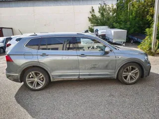 Volkswagen Tiguan 2019 года, 239,3 лс, 248 759 км, АКПП. Легковой автомобиль VOLKSWAGEN TIGUAN, марка: VOLKSWAGEN, модель: TIGUAN, год изготовления: 2019, цвет: серый, двигатель №: CUA5OB780, мощность двигателя, л. с. (кВт): 239,3 (176), кузов №: WVGZZZ5NZKM].67004, VIN: WVGZZZ5NZKM167004, ПТС…