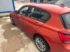 BMW 1161 2013 автомобиль BMW 1161 VIN WBA1A11070VV16300 ГРЗ У322ME50 год выпуска ТС 2013, цвет оранжевый.