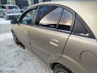 Kia Rio 2010 года выпуска, VIN XWEDH511BB0004337. Ознакомление с автомобилем по месту его нахождения, дату и время необходимо согласовать по телефону: +79528006010.