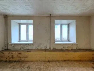 Нежилое помещение 93.1 кв. м, Москва, ул. Хамовнический Вал, д. 32 (Цокольный этаж № 0). Кадастровый номер: 77:01:0005009:4176. Назначение нежилого помещения: Свободное. Общая площадь: 93.1 кв. м.