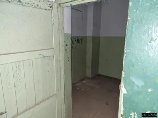 Подвал 9,5 м² в Нижнем Новгороде. Нежилое встроенное помещение общей площадью 9,5 кв.м, расположенное по адресу: Нижегородская обл, г Нижний Новгород, район Канавинский, пр-кт Ленина, д 9, пом П3. Помещение расположено в подвале пятиэтажного жилого дома. Вход совместный.