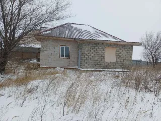 Земельный участок, общей площадью 750 +/- 10 м2, кадастровый (условный) номер: 63:32:2601028:5383, Жилой дом, площадью 89,7 м2, кадастровый (условный) номер: 63:32:2601028:5407, Самарская область
