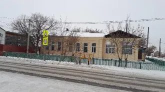 Нежилое здание 255,8 кв.м с земельным участком 1180 кв.м, Курганская область Здание, назначение: нежилое, площадь 255,8 кв.м., кадастровый номер 45:08:040226:80, в комплексе с земельным участком, площадь 1180 кв.м., кадастровый номер 45:08:040226:28 - Нежилое здание, кадастровый номер…