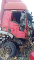 Iveko MP440 E42 1996 года выпуска, красный. VIN: WJMM1VSJ004184482, ПТС: 78 ТВ 033323, госномер: К098МК98. Дизельный двигатель мощностью 420 л.с. (309 кВт), рабочий объем 13798 куб. см. Номер шасси (рамы): 4164419. Разрешенная максимальная масса 18000 кг, масса без нагрузки 7100 кг…