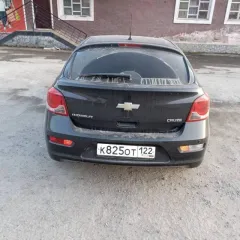 Chevrolet Cruze, 2014 года, 100 лс, АКПП. Легковой автомобиль CHEVROLET CRUZE, 2014 г.в., цвет кузова - черный, госномер К825ОТ122, VIN XUFJA686JE3026644 (в залоге у ПАО "БАНК Уралсиб")