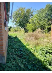 1/4 доля дома и земельного участка, 96,5 кв.м., Ставропольский край. 1/4 доля в праве на жилое здание, площадь: 96,5 кв.м., кадастровый номер: 26:04:130207:522 и 1/4 доля в праве на земельный участок, площадь: 2 000 кв.м., категория земель: Земли населенных пунктов, разрешенное использование: Для…