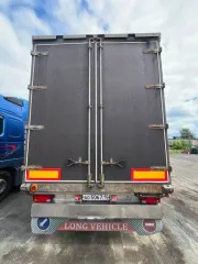 Iveco Stralis 2004, Krone SD tent 2008 Тягач IVECO Stralis SM1V4832A, 2004 года; Полуприцеп Krone SD ТЕНТОВАННЫЙ, 2008 года - Тягач IVECO Stralis SM1V4832A; VIN: WJMM1VUJ00C137402; 2004 г.в.; гос.номер: Е586ХТ10 - Полуприцеп Krone SD ТЕНТОВАННЫЙ; VIN: WKESD000000387812; 2008г.в.; гос.номер: АО506710
