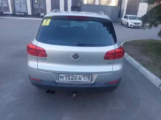 Volkswagen Tiguan, 2011 года, 150 лс, 350000 км, АКПП, Автомобили легковые: «Фольксваген Tiguan», 2011 года выпуска, VIN - XW8ZZZ5NZCG114032, государственный регистрационный знак - М152ЕА178, является совместно нажитым имуществом.