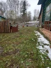 Земельный участок, площадь 4382 +/  3.89 кв.м., кадастровый  условный  номер: 57:05:0460101:22,Жилой дом, площадь 56.9 кв.м., назначение: 57:05:0460101:164, адрес  местонахождение : Россия, м.р н Сосковский, с.п. Алпеевское, п. Алпеевское, д. 90, кадастровый  условный  номер: 57:05:0460101:164
