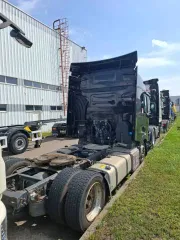 Грузовой тягач шасси Renault T-SERIE 4x2 2016 года VF611A16XHD018755.