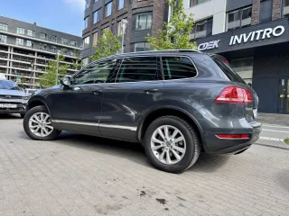 Volkswagen Touareg 2013, транспортное средство: Volkswagen Touareg, Идентификационный номер (VIN номер): XW8ZZZ7PZEG000857, Год изготовления: 2013 гос.номер К412МР95.