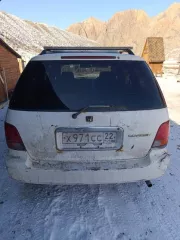Легковой автомобиль Honda Odyssey (Хонда Одиссей), 1997 года выпуска, VIN: отсутствует, мощность двигателя: 150 л.с. (110/3 кВт), модель двигателя: F23A, двигатель №: 2204011, кузов: RA31006235. Не на ходу, пробита прокладка на двигателе внутреннего сгорания (ДВС) («выкидывает» масло), на…