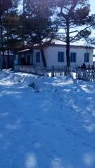 Нежилое здание 67.4 кв.м и земельный участок 447 кв.м Амурская область Нежилое здание и земельный участок (с. Албазинка, ул. Центральная, 4) Одноэтажное здание 1990 года постройки, общей площадью 67,4 кв.м., в удовлетворительном состоянии. Инженерные коммуникации: теплоснабжение автономное…