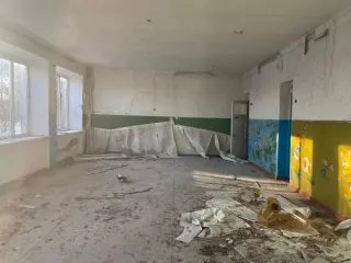 Нежилое здание с кадастровым номером 61:06:0060209:131 площадью 375,2 кв. м., расположенное по адресу: Ростовская область, Веселовский р-н, х. Красное Знамя, пер. Школьный, 7 иземельный участок с кадастровым номером 61:06:0060209:12 площадью 5600 кв. м., расположенный по адресу: Ростовская область…