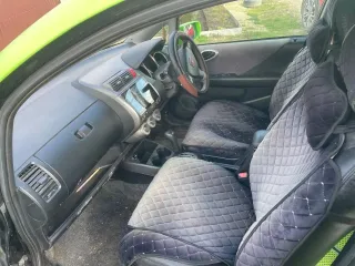 Honda Jazz 2004, состояние авто: требует ремонта. Легковой автомобиль, модель (марка): Honda Jazz, VIN: JHMGD18505S221200, год выпуска: 2004, техническое состояние: по ходовой части: замена шин, масел и жидкостей.