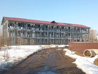 Объект незавершенного строительства общей площадью 521.4 кв. м, расположенный по адресу: Тверская область, Калязинский муниципальный округ, г. Калязин, ул. Володарского, строение 15/22. Кадастровый номер объекта: 69:11:0070214:167. Земельный участок общей площадью 1850.0 кв. м, расположенный по…