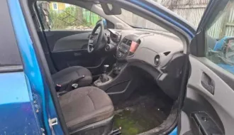 Chevrolet Aveo 2012 года, синий. VIN: XUUTF69EJC0025389, госномер K724XK190. ПТС 39 HO 580120. Произведен в России на ЗАО "АВТОТОР-МЕНЕДЖМЕНТ". Модель двигателя FI6D4, бензиновый, номер 394770KA, мощность 116 л.с. (85 кВт), объем 1598 куб. см. Экологический класс 4. Максимальная масса 1598 кг…