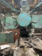 Станок вертикально-сверлильный с ЧПУ 2Р135Ф2-1 1985 года выпуска, инвентарный номер 224344. Внешне не разукомплектован, возможно отсутствие деталей.