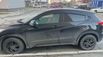 Honda Vezel 2014 года выпуска, номер кузова RU1-1008662. Для получения дополнительной информации и фотографий направьте запрос на semina.torg@yandex.ru (в теме письма укажите ФИО должника) или по телефону +7 (919) 273-13-96.

Состояние: повышенный расход масла, не работает бесключевой доступ и…