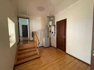 Жилое здание, площадь: 161,1 кв.м., кадастровый номер: 23:39:1101190:122 и земельный участок, площадь: 580 кв.м., категория земель: Земли населенных пунктов, разрешенное использование: индивидуальное жилищное строительство, кадастровый номер: 23:39:1101190:50, адрес: Краснодарский край, р-н…