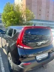 Kia Soul 2021 2.0 AT Kia Soul, 2021 года, 150 лс, 301836 км, АКПП еще Kia Soul, 2021 года, 150 лс, 301836 км, АКПП еще КИА СОУЛ 2 литра / автомат. Заводится и едет. Состояние Кузова и салона удовлетворительное. Многочисленные сколы по всему кузову, царапины, вмятины (видно на фото). Присутствуют…
